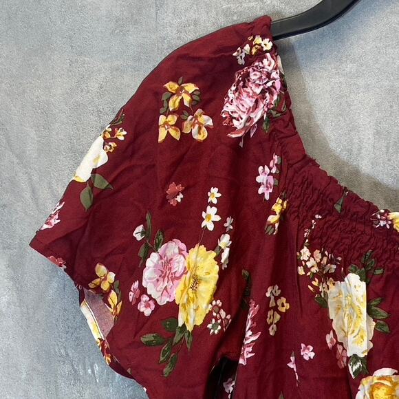 DEREK HEART Women's Biking Red Floral Smocked Peplum Top SZ M - Picture 3 of 7